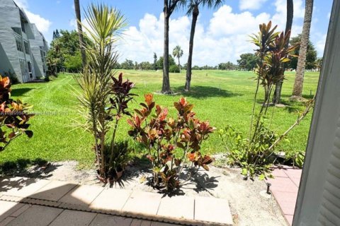 Condominio en venta en Margate, Florida, 1 dormitorio, 68.65 m2 № 1975199 - foto 21