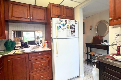 Condominio en venta en Margate, Florida, 1 dormitorio, 68.65 m2 № 1975199 - foto 5