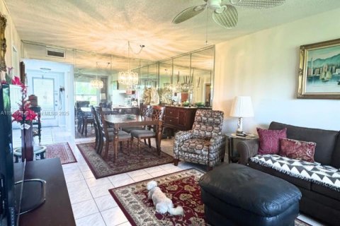 Condominio en venta en Margate, Florida, 1 dormitorio, 68.65 m2 № 1975199 - foto 9