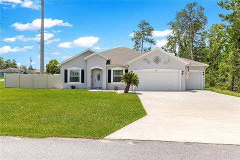 Casa en Ocala, Florida 3 dormitorios, 151.9 m2 № 2223171