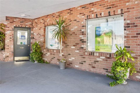 Propiedad comercial en venta en Orlando, Florida, 616.87 m2 № 1666137 - foto 4