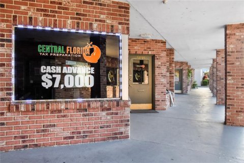 Propiedad comercial en venta en Orlando, Florida, 616.87 m2 № 1666137 - foto 6