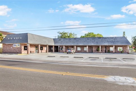 Propiedad comercial en venta en Orlando, Florida, 616.87 m2 № 1666137 - foto 24