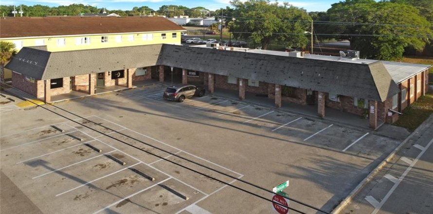 Propiedad comercial en Orlando, Florida 616.87 m2 № 1666137
