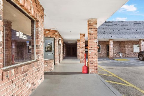 Propiedad comercial en venta en Orlando, Florida, 616.87 m2 № 1666137 - foto 14