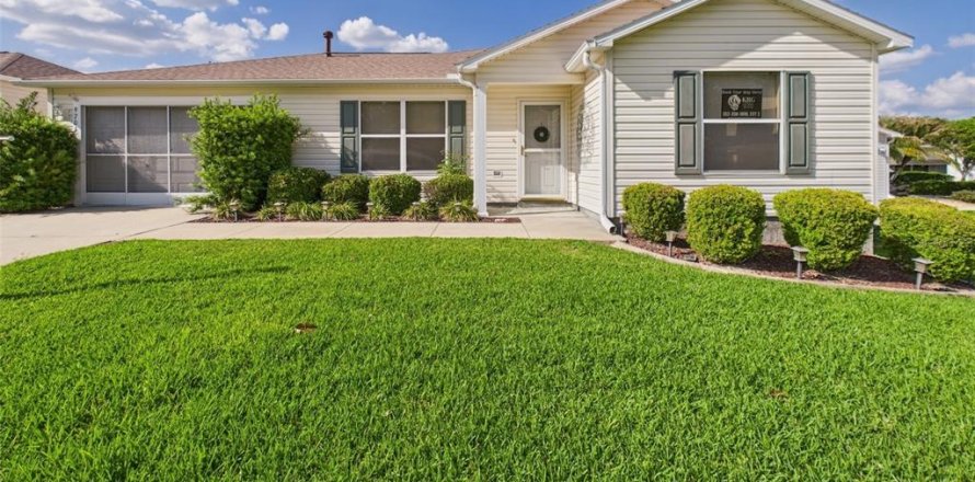 Villa ou maison à The Villages, Floride 2 chambres, 106.65 m2 № 1880653