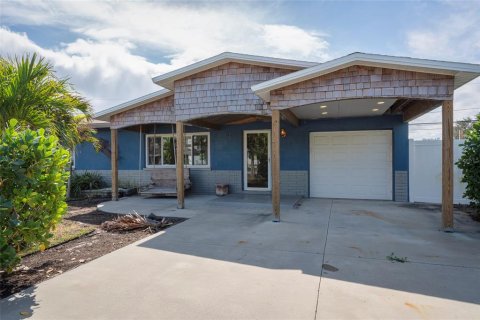 House in Largo, Florida 2 bedrooms, 117.43 sq.m. № 1562003 - photo 5
