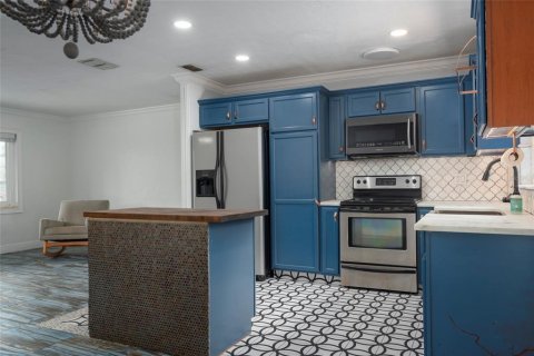 House in Largo, Florida 2 bedrooms, 117.43 sq.m. № 1562003 - photo 24