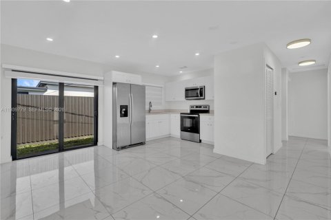 Immobilier commercial à vendre à Miami, Floride: 185.62 m2 № 1997064 - photo 26