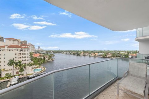 Condominio en alquiler en Aventura, Florida, 2 dormitorios, 176.61 m2 № 1937998 - foto 25