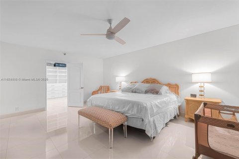 Condominio en alquiler en Aventura, Florida, 2 dormitorios, 176.61 m2 № 1937998 - foto 18