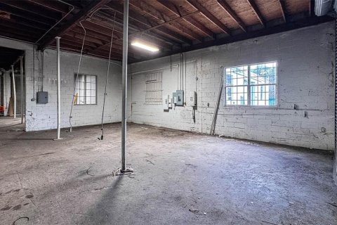 Commercial property in St. Lucie, Florida 782.61 sq.m. № 2204466 - photo 9