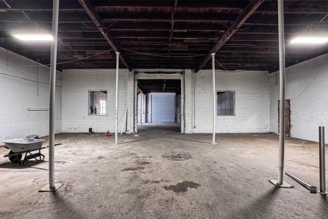 Commercial property in St. Lucie, Florida 782.61 sq.m. № 2204466 - photo 15