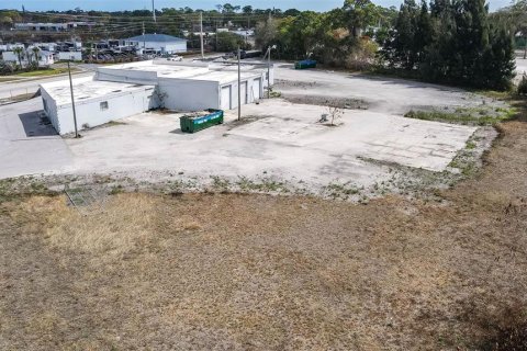 Commercial property in St. Lucie, Florida 782.61 sq.m. № 2204466 - photo 22