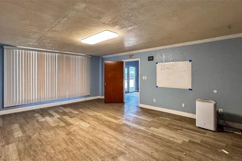Commercial property in St. Lucie, Florida 782.61 sq.m. № 2204466 - photo 12