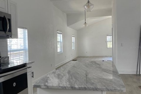 Casa en alquiler en Tampa, Florida, 3 dormitorios, 122.72 m2 № 1774912 - foto 3