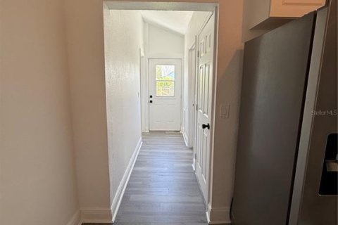 Casa en alquiler en Tampa, Florida, 3 dormitorios, 122.72 m2 № 1774912 - foto 18