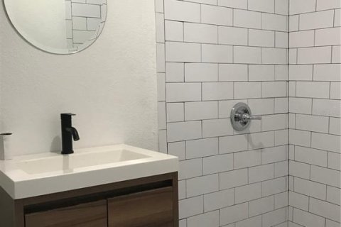 Casa en alquiler en Tampa, Florida, 3 dormitorios, 122.72 m2 № 1774912 - foto 6