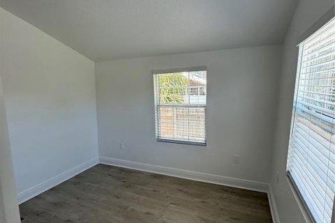 Casa en alquiler en Tampa, Florida, 3 dormitorios, 122.72 m2 № 1774912 - foto 22