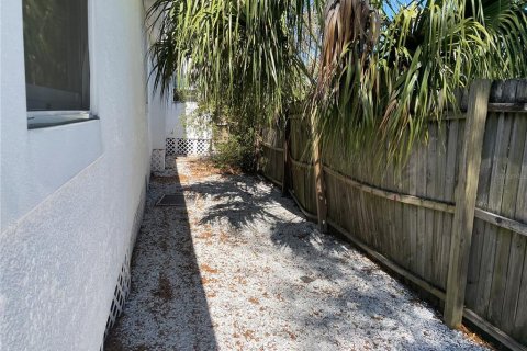 Casa en alquiler en Tampa, Florida, 3 dormitorios, 122.72 m2 № 1774912 - foto 14