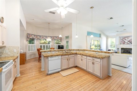 House in Ocala, Florida 2 bedrooms, 160.72 sq.m. № 1879126 - photo 18