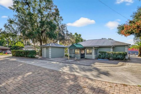 Commercial property in Eustis, Florida 181.16 sq.m. № 2329114 - photo 24