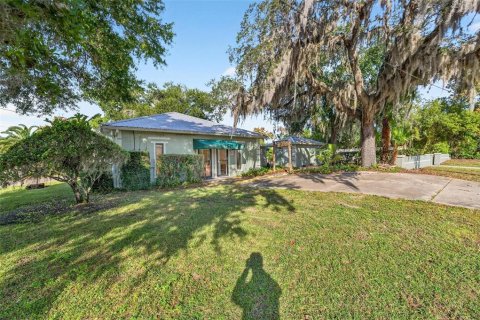 Commercial property in Eustis, Florida 181.16 sq.m. № 2329114 - photo 9