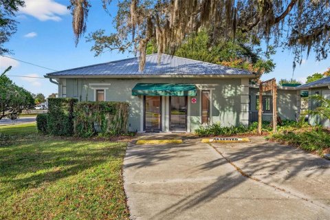 Commercial property in Eustis, Florida 181.16 sq.m. № 2329114 - photo 8