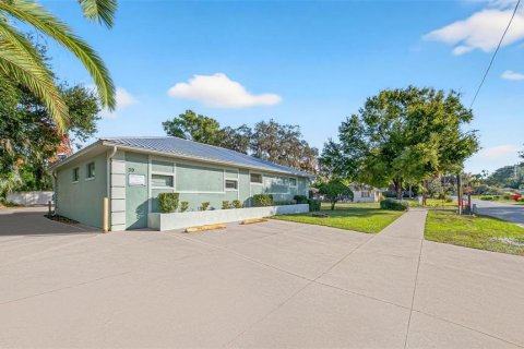 Commercial property in Eustis, Florida 181.16 sq.m. № 2329114 - photo 14