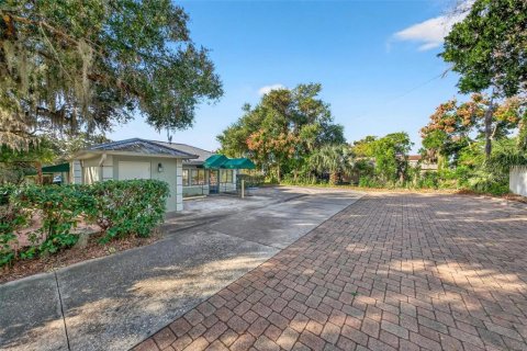 Commercial property in Eustis, Florida 181.16 sq.m. № 2329114 - photo 30