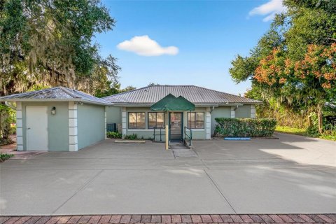 Commercial property in Eustis, Florida 181.16 sq.m. № 2329114 - photo 26