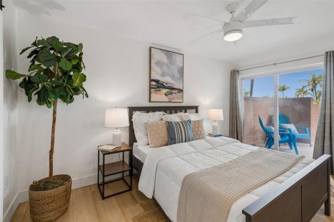 Condo in Saint Petersburg, Florida, 2 bedrooms  № 2166929 - photo 29
