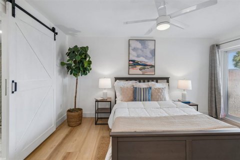 Condo in Saint Petersburg, Florida, 2 bedrooms  № 2166929 - photo 28