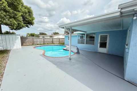 Casa en venta en Holiday, Florida, 3 dormitorios, 146.51 m2 № 1919515 - foto 10