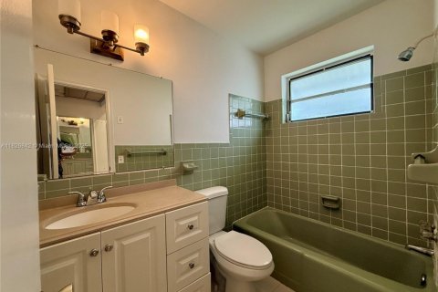 Condominio en alquiler en Hollywood, Florida, 1 dormitorio, 56.86 m2 № 1798734 - foto 13