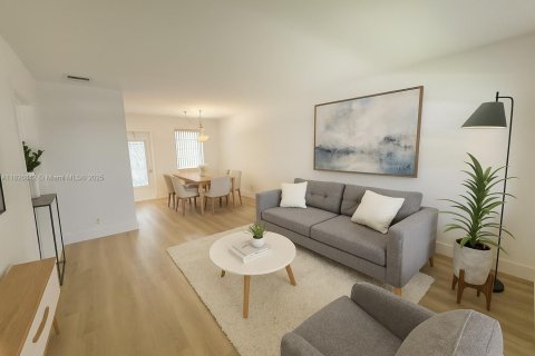 Condominio en alquiler en Hollywood, Florida, 1 dormitorio, 56.86 m2 № 1798734 - foto 3