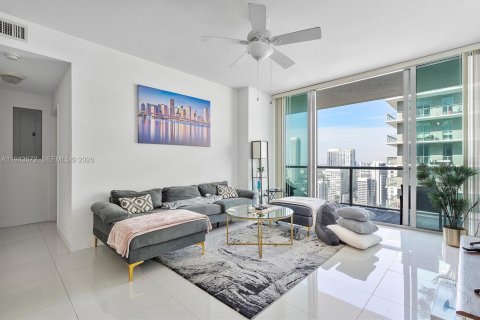 Condo in Miami, Florida, 2 bedrooms  № 2000932 - photo 4