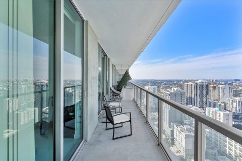 Condo in Miami, Florida, 2 bedrooms  № 2000932