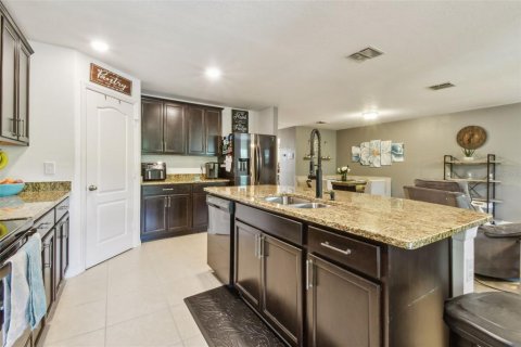 Casa en venta en Ruskin, Florida, 5 dormitorios, 180.6 m2 № 1821358 - foto 5