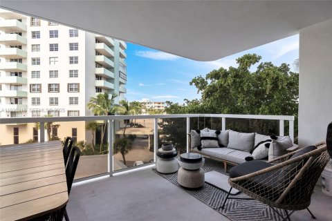 Copropriété à vendre à Miami Beach, Floride: 2 chambres, 170.66 m2 № 1986306 - photo 13