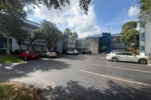 Condo in Margate, Florida, 1 bedroom  № 2262542