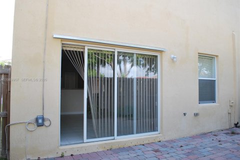 Adosado en alquiler en Cutler Bay, Florida, 4 dormitorios, 157 m2 № 2030805 - foto 16