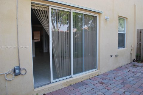 Adosado en alquiler en Cutler Bay, Florida, 4 dormitorios, 157 m2 № 2030805 - foto 15