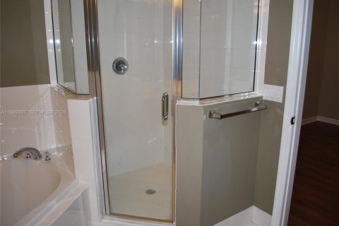 Adosado en alquiler en Cutler Bay, Florida, 4 dormitorios, 157 m2 № 2030805 - foto 9