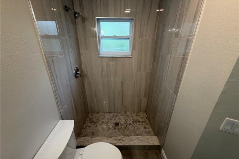 House in Weeki Wachee, Florida 2 bedrooms, 101.08 sq.m. № 2329184 - photo 14