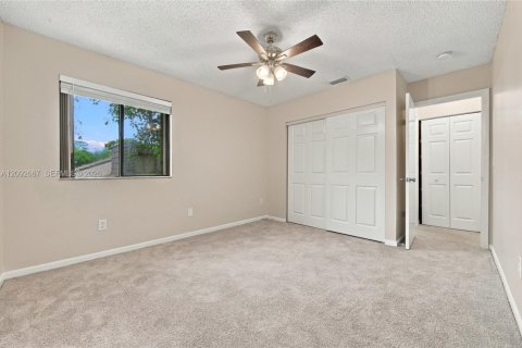 Touwnhouse à vendre à West Palm Beach, Floride: 2 chambres, 105.63 m2 № 2384880 - photo 23