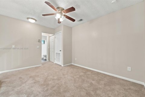Touwnhouse à vendre à West Palm Beach, Floride: 2 chambres, 105.63 m2 № 2384880 - photo 21