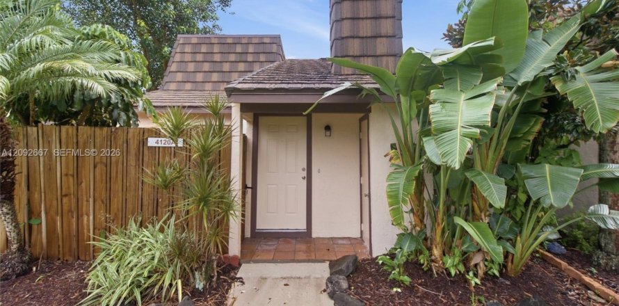 Touwnhouse à West Palm Beach, Floride 2 chambres, 105.63 m2 № 2384880