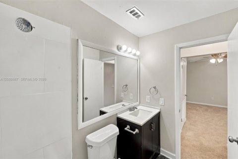 Touwnhouse à vendre à West Palm Beach, Floride: 2 chambres, 105.63 m2 № 2384880 - photo 25