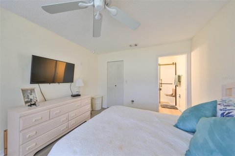Condominio en venta en Sun City Center, Florida, 2 dormitorios, 106.84 m2 № 1531362 - foto 19